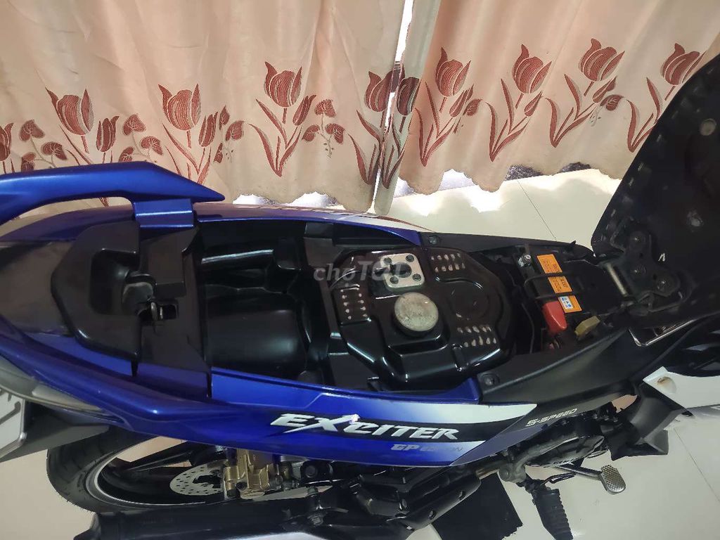 Yamaha Exciter nguyên rin đầu nồi chưa rớt cực đẹp. Mua bán Xe máy tại Quận Gò Vấp Tp Hồ Chí Minh được đăng bởi coffee house Mr hình 4