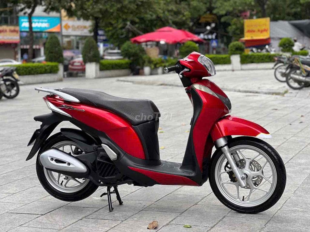 Honda SH Mode 2015 màu Đỏ. Mua bán Xe máy tại Quận Cầu Giấy Hà Nội được đăng bởi Anh Khoa hình 2
