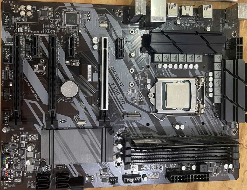 Combo Z390 UD+Core i7-9700+DDR4 32G Zeus 3200Mhz. Mua bán Linh kiện (RAM, Card...) tại Quận Hải Châu Đà Nẵng được đăng bởi Baxiqua hình 1