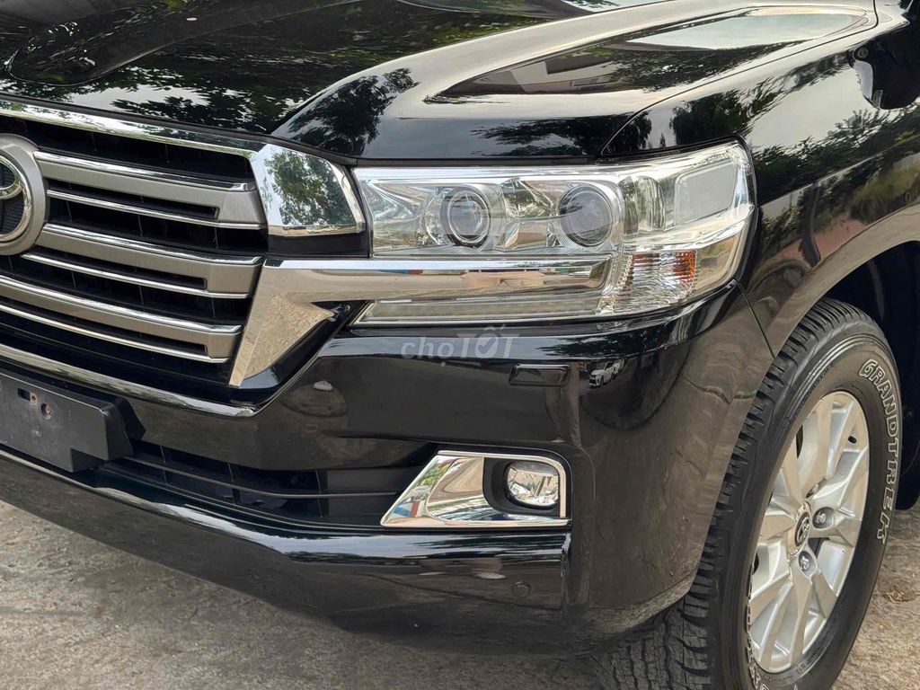 Toyota Land Cruiser V8 2019 Đen 80000 km. Mua bán Ô tô tại Quận Cầu Giấy Hà Nội được đăng bởi Cao Quý hình 5