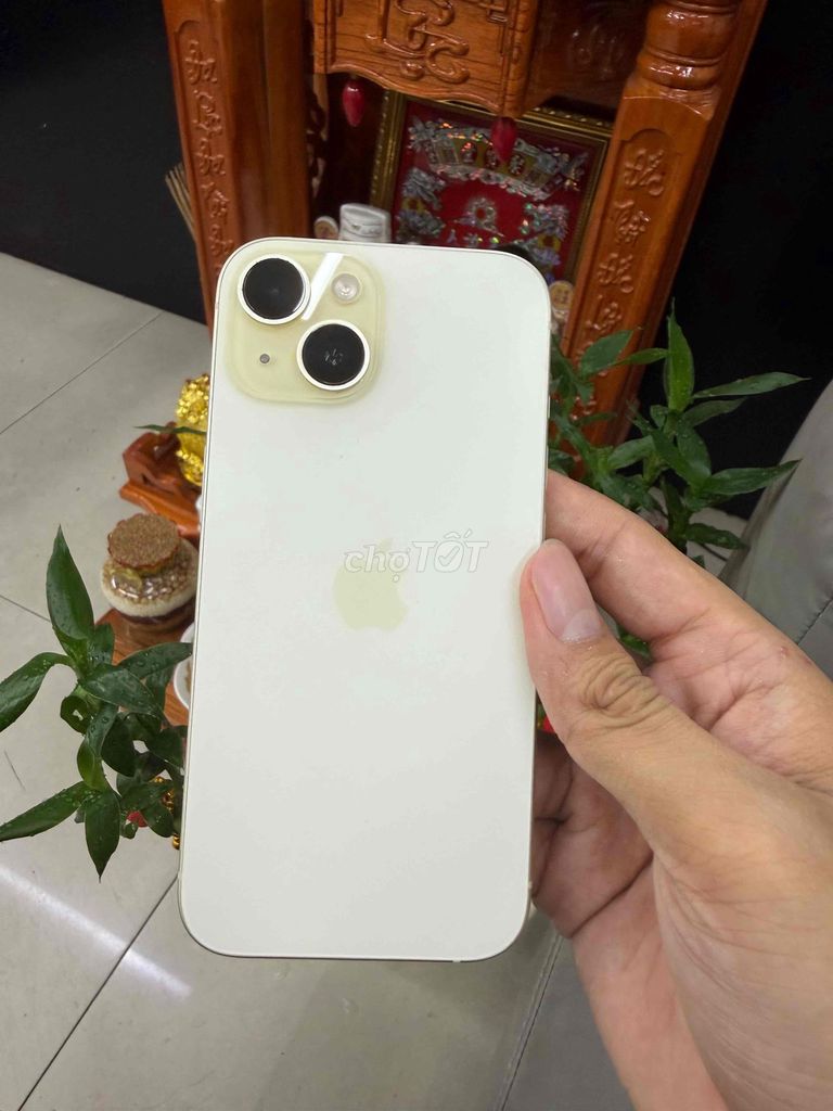 iPhone 15 128GB VN đẹp 99% chuẩn zin ốc áp. Mua bán Điện thoại tại Quận 10 Tp Hồ Chí Minh được đăng bởi Nguyễn Quang Hải hình 1
