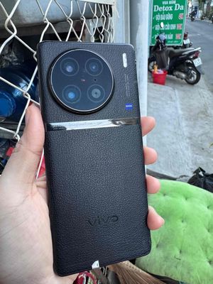 Vivo X90 Pro Đen 256GB cấn kính nhẹ