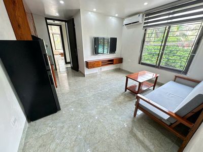 Room 40 m² · Phố Cầu Cốc