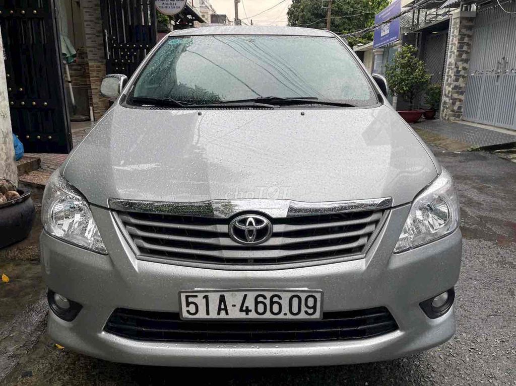 Toyota Innova 2013 G số tự động rất mới