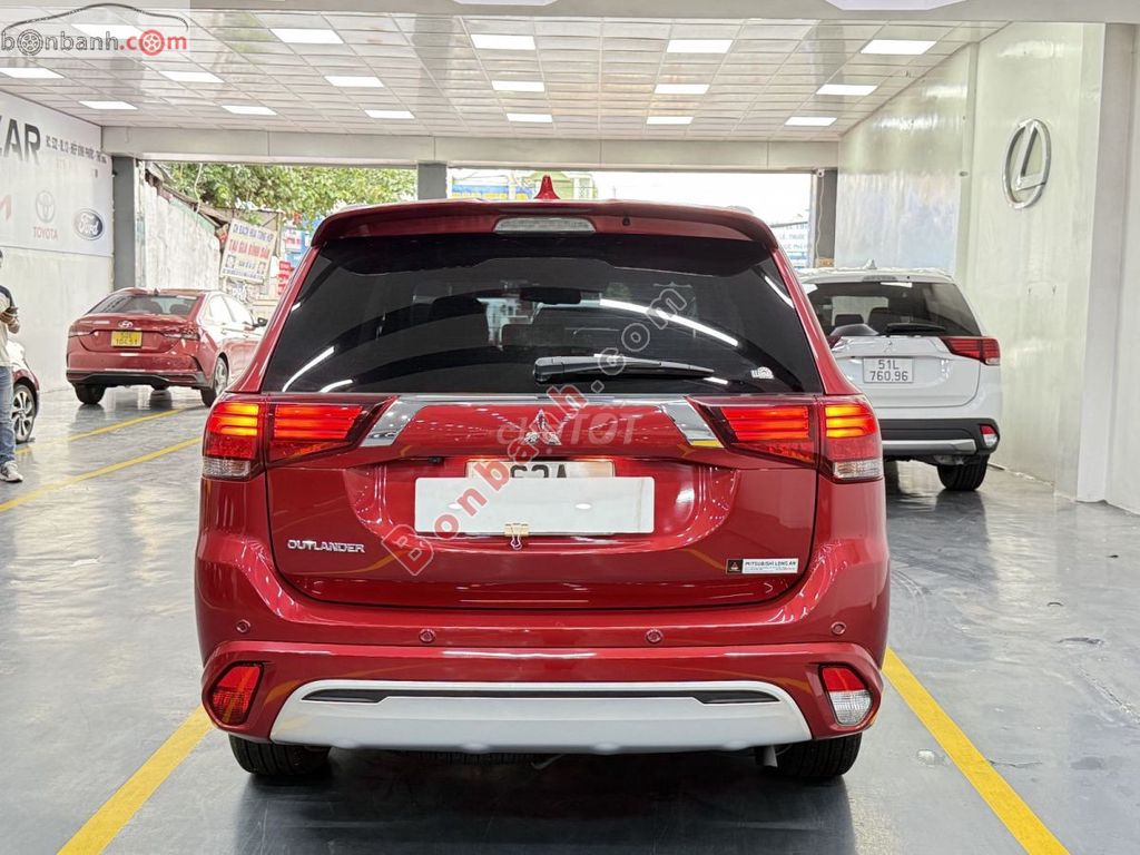 Mitsubishi Outlander Premium 2.0 CVT 2022 - 775Tr. Mua bán Ô tô tại Thành phố Thủ Đức Tp Hồ Chí Minh được đăng bởi Nguyễn Kiều Diễm  hình 5