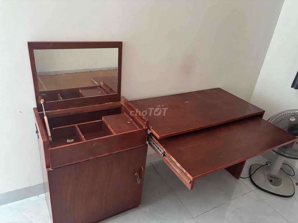 Bàn học, bàn làm việc ít dùng. Mua bán Bàn ghế tại Quận Liên Chiểu Đà Nẵng được đăng bởi Nội Thất Recils Đà Nẵng hình 1