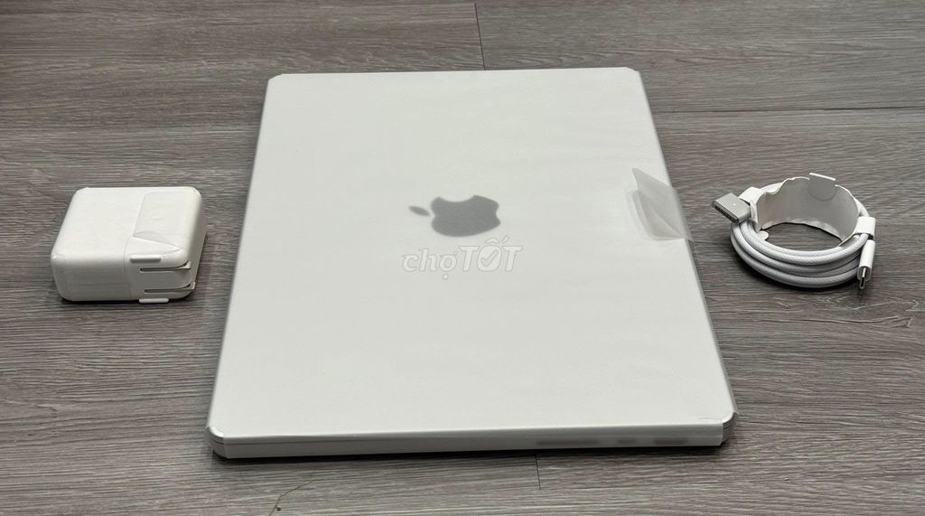 Macbook pro 14 inch M4 2024 16G / 512G mới 100%