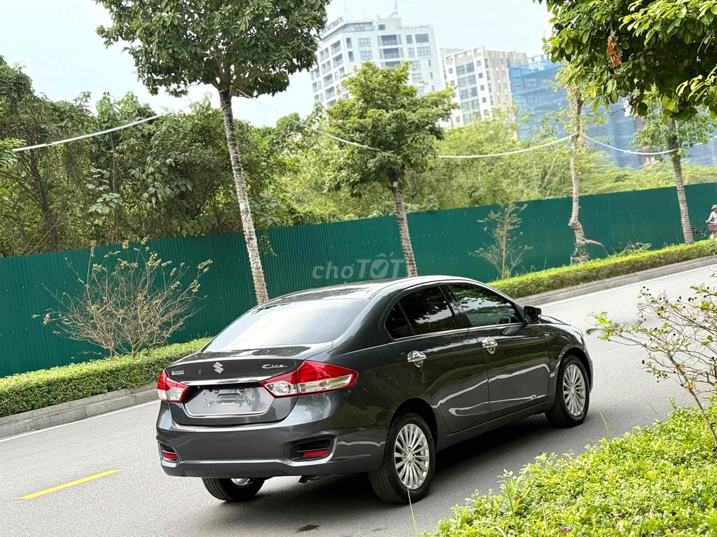 Suzuki Ciaz 2019 1.4 AT - 92000 km. Mua bán Ô tô tại Quận Long Biên Hà Nội được đăng bởi Thế Anh hình 4