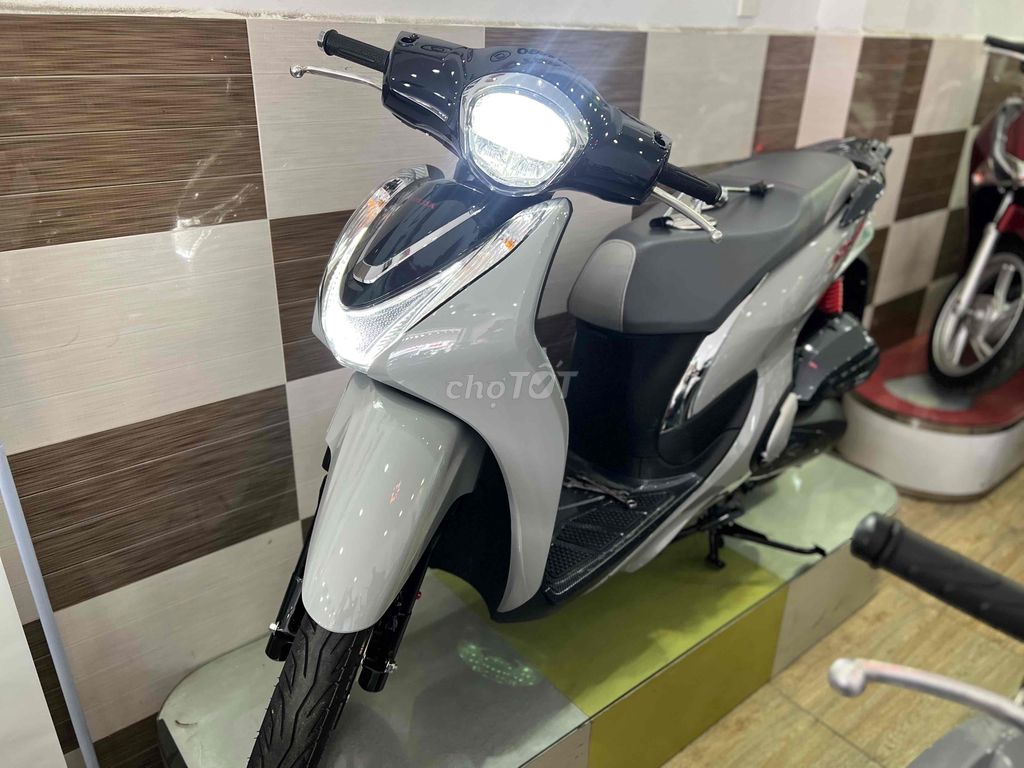 Sh mode ABS 2025❇️Đồng Moto Đà Lạt❇️. Mua bán Xe máy tại Thành phố Đà Lạt Lâm Đồng được đăng bởi ĐỒNG MOTOR 2  cá nhân hình 1