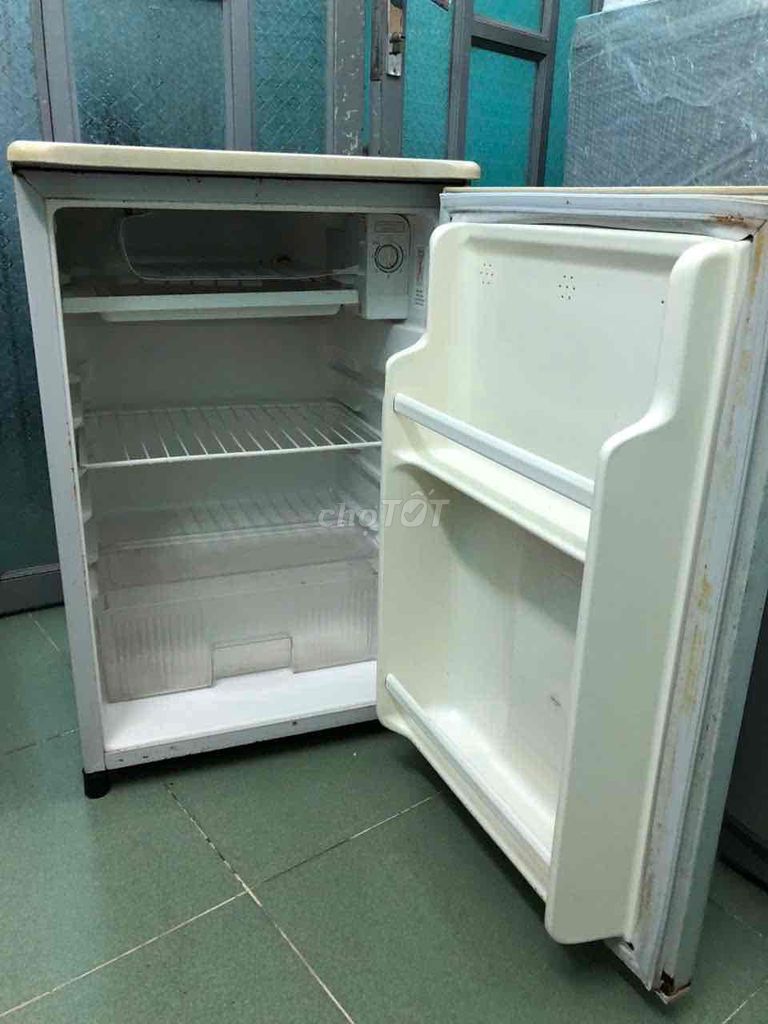 Tủ Lạnh Toshiba 90l sử dụng bình thường. Mua bán Tủ lạnh tại Quận 10 Tp Hồ Chí Minh được đăng bởi Vũ Tâm hình 1