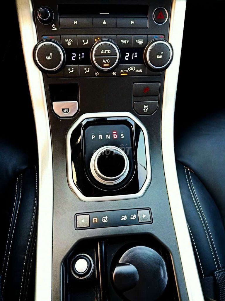 RANGE ROVER  2015 - 100000 km. Mua bán Ô tô tại Thành phố Long Khánh Đồng Nai được đăng bởi Lê Thị Thùy Trang hình 9