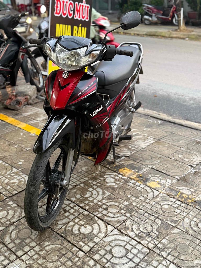 Yamaha Sirius Спортивный Красно-черный