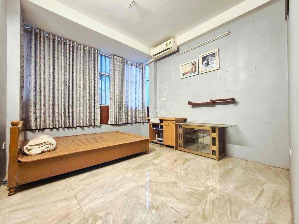 Красивый дом у Тринь Динь Куу, Тхюань Суан, 5м до авто, 28м²x6эт., 5 комнат