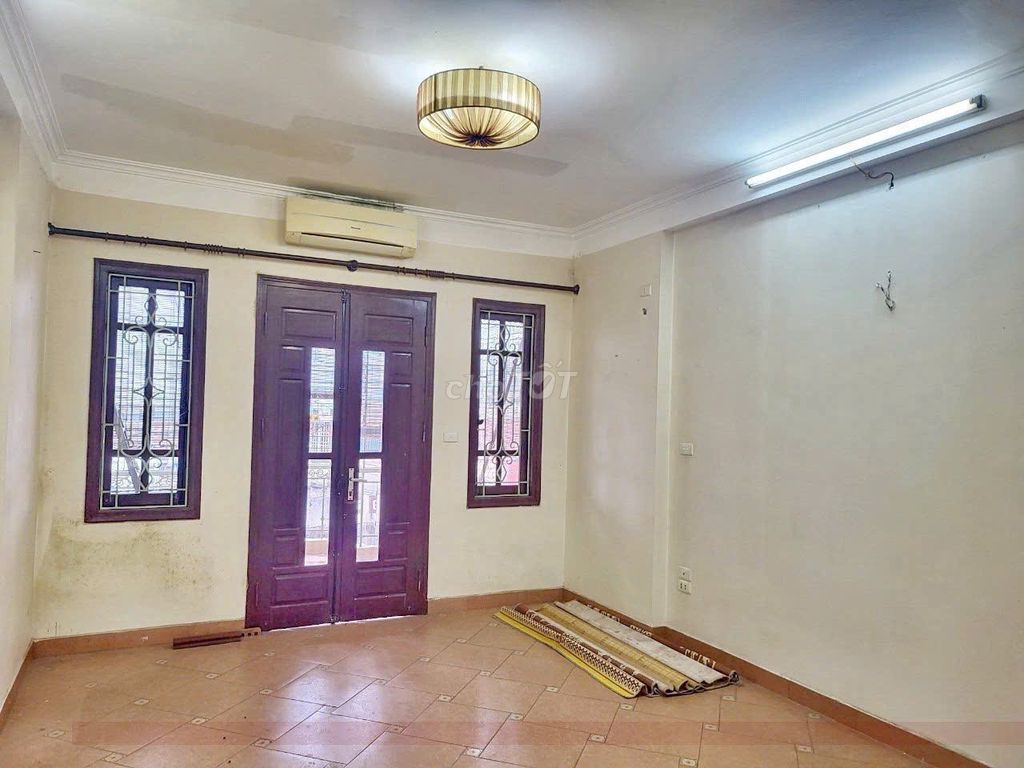 Дом Нгуен Хонга в аренду 50 м², переулок, 3 спальни, просторная площадь всего 24 кв.м