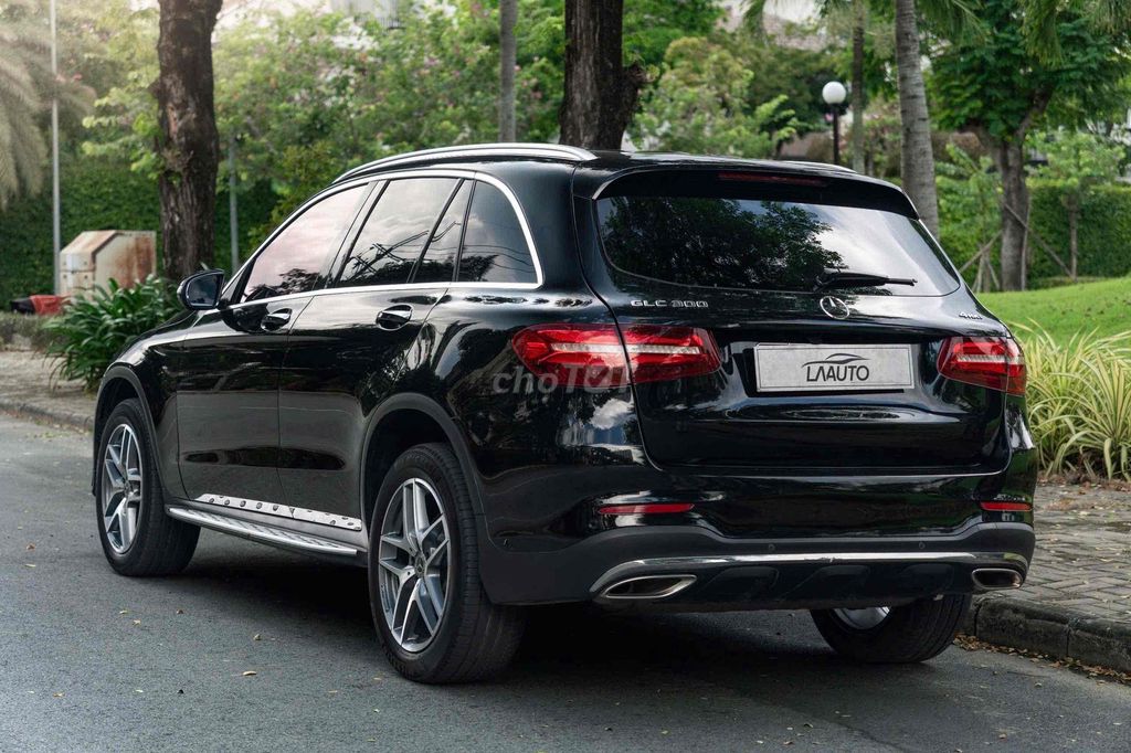 LONG ANH AUTO về Mercedes GLC300 4Matic model 2018. Mua bán Ô tô tại Quận 7 Tp Hồ Chí Minh được đăng bởi LongAnh AuTo  hình 20