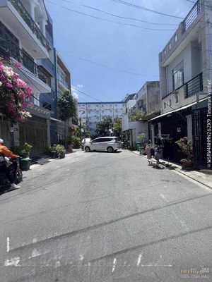 Townhouse 76 m² · 4 bed · Đường Giang Cự Vọng