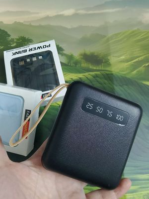 Pin dự phòng 20.000 mah sạc 5 lần mới 100%. Mua bán Phụ kiện (Màn hình, Chuột...) tại Quận 11 Tp Hồ Chí Minh được đăng bởi Long Klevin