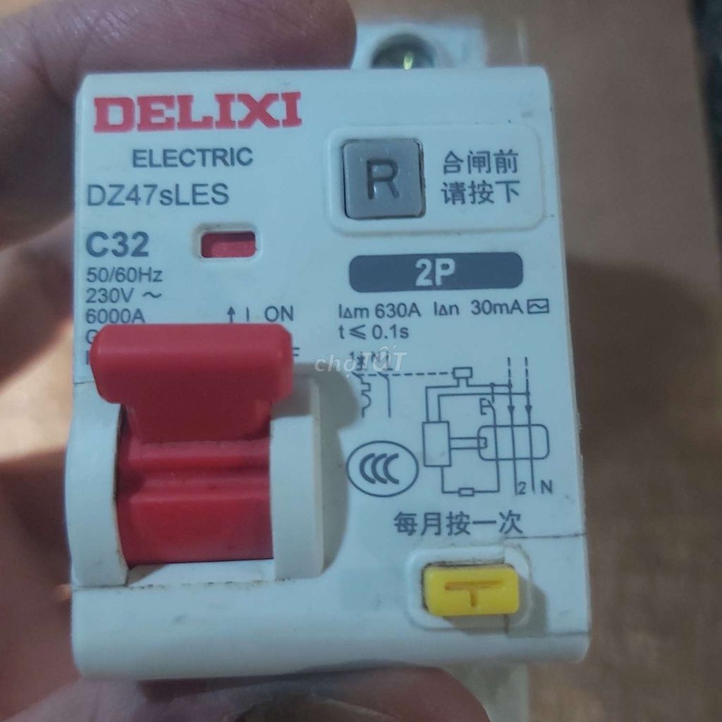 Aptomat DELIXI C32- chính hãng thừa pass rẻ:120k