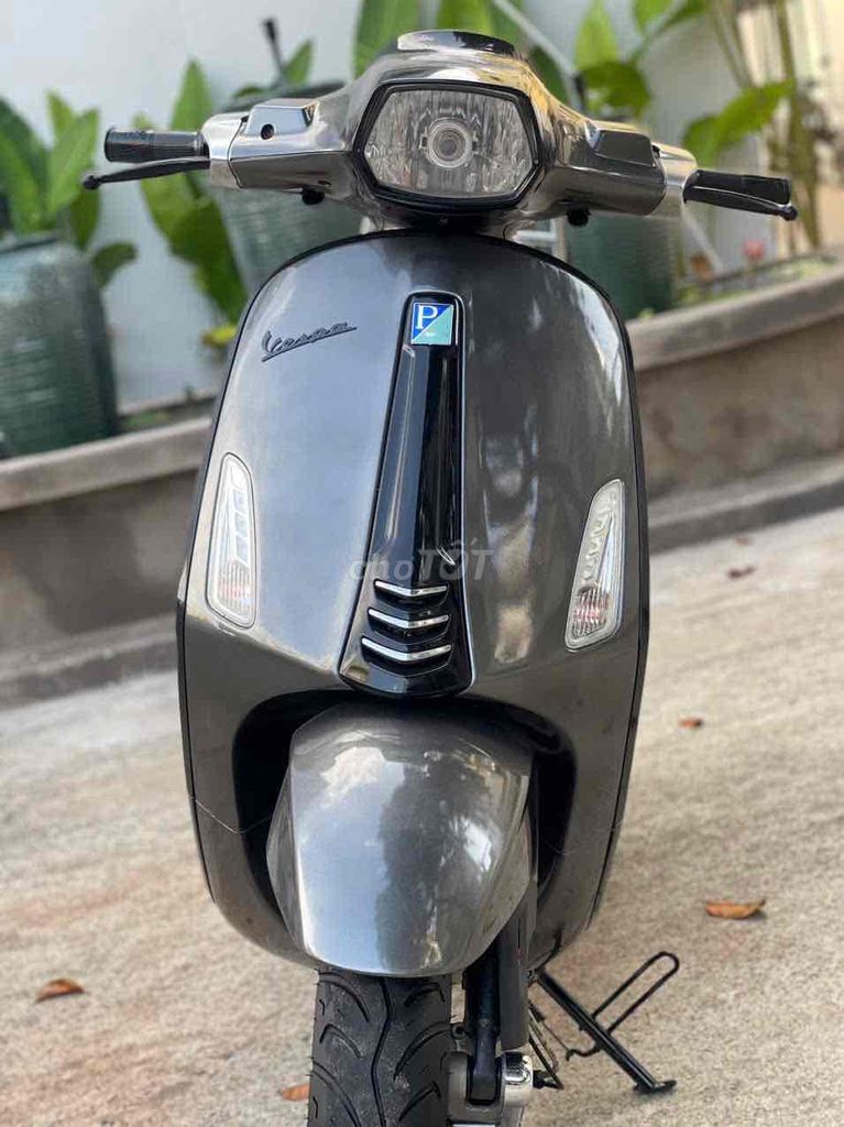 Vespa sprint phanh abs máy iget màu titan 38tr. Mua bán Xe máy tại Quận Thanh Khê Đà Nẵng được đăng bởi Long hình 2