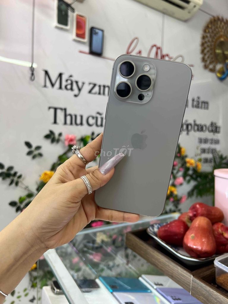 GÓP TAY ĐÔI NỢ XẤU-15Pro Max 256GB Titan Like NEW. Mua bán Điện thoại tại Quận Tân Phú Tp Hồ Chí Minh được đăng bởi LỆ MỸ mobile hình 1