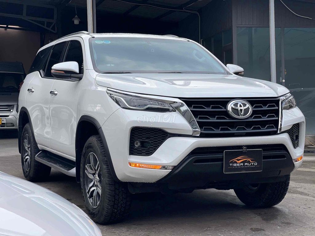 Toyota Fortuner 2022 2.4 4x2 AT - 45000 km