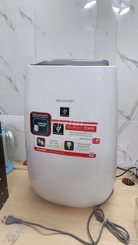 Máy lọc không khí Sharp FP-J40E-W Trắng. Mua bán Nội thất, đồ gia dụng khác tại Thành phố Tân An Long An được đăng bởi Bùi Tuấn hình 1