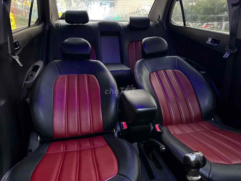 Hyundai Grand i10 2018 механика серебристый