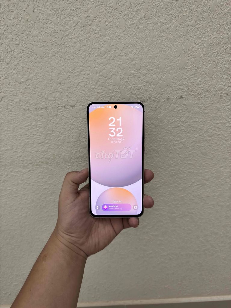 Samsung Galaxy S24 FE 5G chính hãng còn bảo hành. Mua bán Điện thoại tại Quận Gò Vấp Tp Hồ Chí Minh được đăng bởi Bao Nguyen hình 1