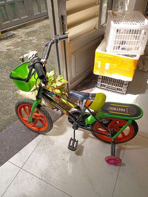 xe đạp cho bé 3-6 tuổi - 134675362