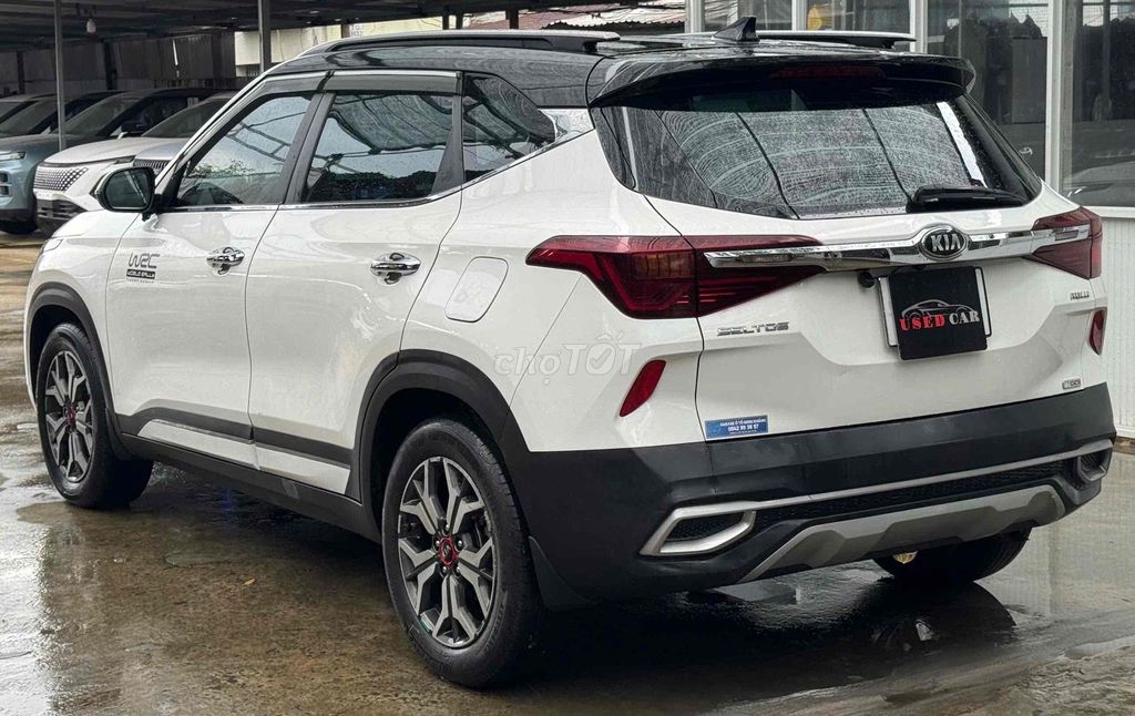 Kia Seltos Premium 2020 Белый 45 000 км