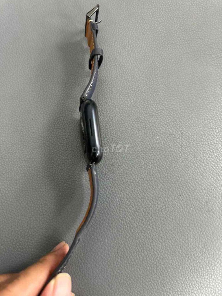 cần bán hoặc gluu Seri 8 apple. Mua bán Thiết bị đeo thông minh tại Quận Sơn Trà Đà Nẵng được đăng bởi Carom hình 1