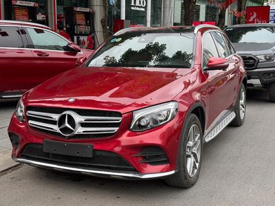 Mercedes Benz GLC Class 2017 300 - 55000 km. Mua bán Ô tô tại Quận Thanh Xuân Hà Nội được đăng bởi Nguyễn Tuấn Hoàng