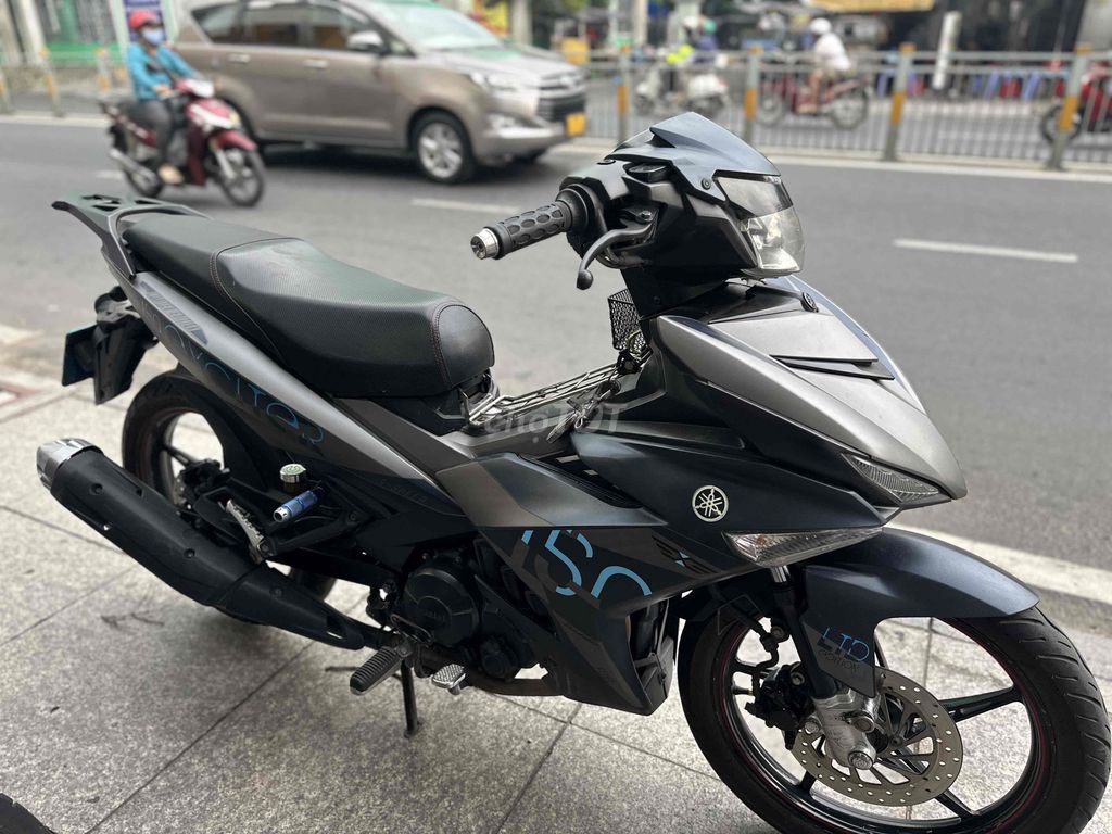 Yamaha Exciter 150 2018 Xám đen. Mua bán Xe máy tại Quận Tân Phú Tp Hồ Chí Minh được đăng bởi Nguyễn Bảy hình 3