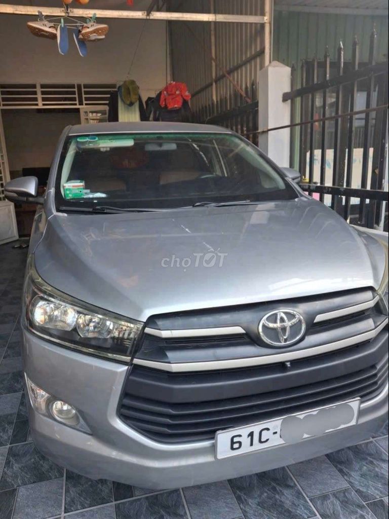 Cho thue xe Innova 7