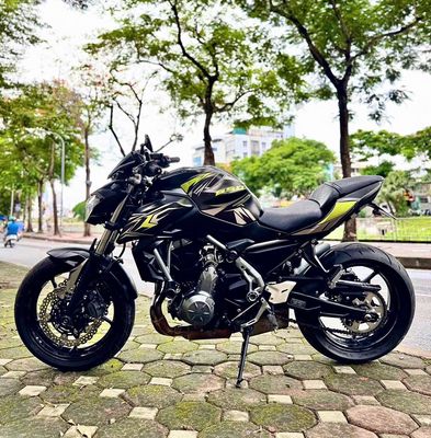 Kawasaki Z650 ABS Đen xanh đẹp mướt nguyên