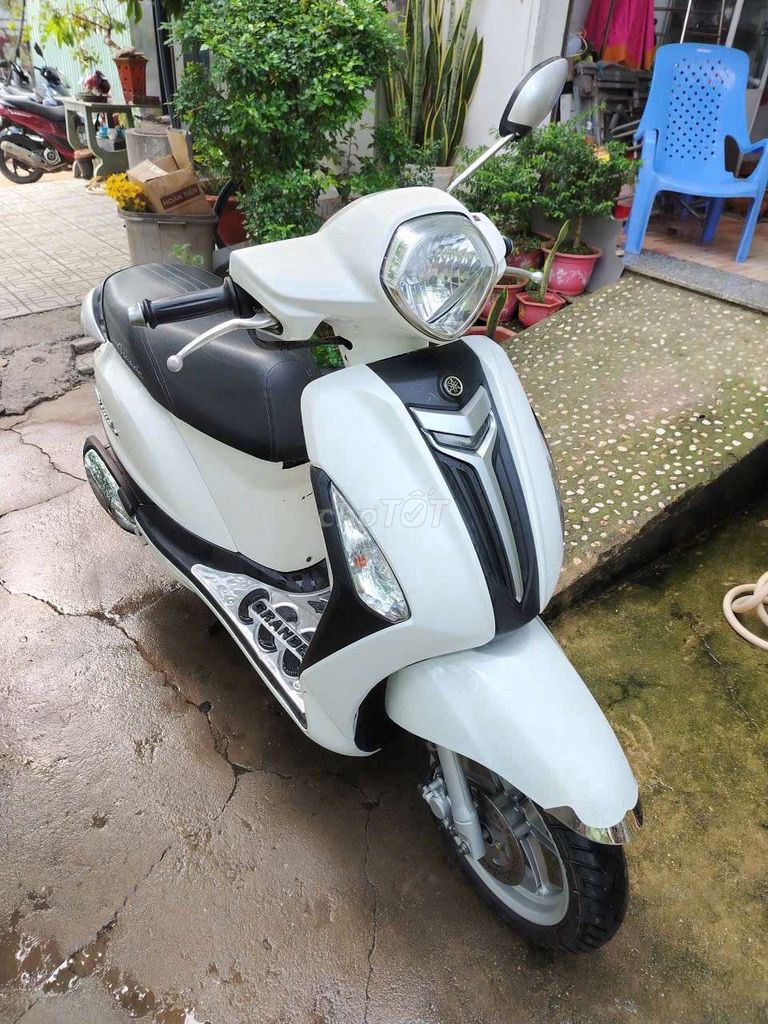 Yamaha Nozza Grande 125 2015 Trắng 9819 km. Mua bán Xe máy tại Quận Gò Vấp Tp Hồ Chí Minh được đăng bởi Pham Van Hung hình 7