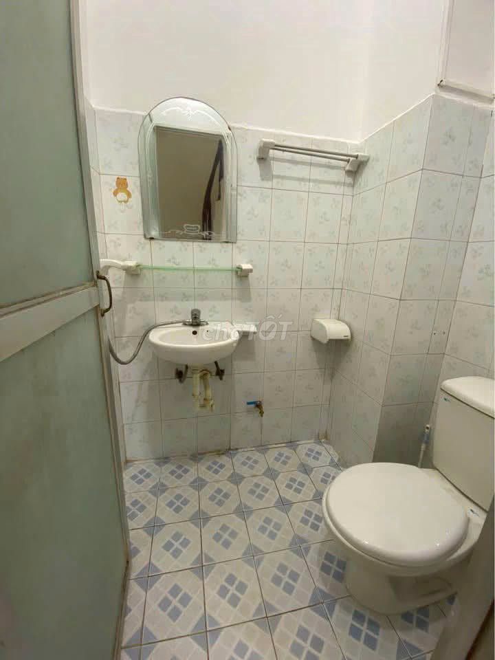 Дом в аренду 20 м2 x 4 этажа, 3 спальни, Хай Ба Трунг, Ханой