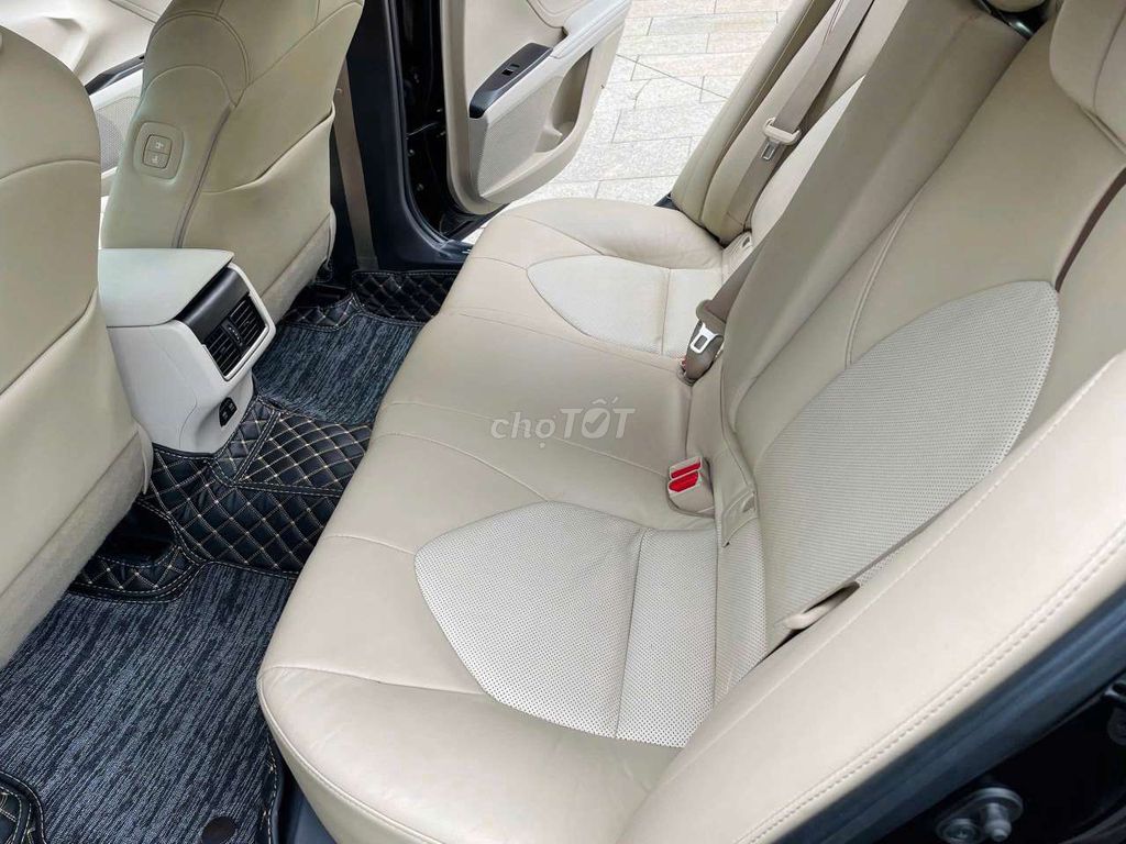 Toyota Camry 2021 2.5Q Đen 38000 km. Mua bán Ô tô tại Thành phố Thủ Đức Tp Hồ Chí Minh được đăng bởi Ms Hiệp  hình 10