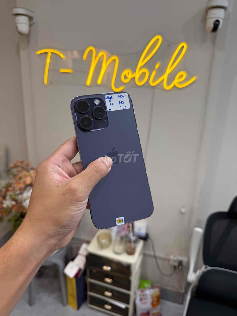 iPhone 14 Pro Max 128GB Tím Quốc Tế zin full. Mua bán Điện thoại tại Quận Thanh Xuân Hà Nội được đăng bởi Ngô Tráng T Mobile hình 1