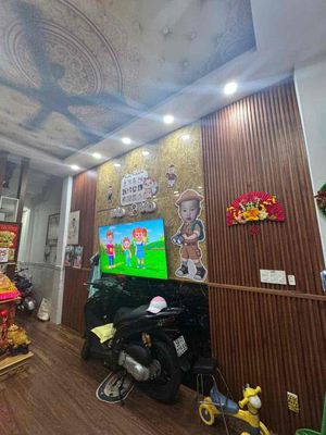 nhà Hung Phu f10Q8  3.3m x10 1trệt 3lầu 5phòng. Mua bán nhà ở tại Quận 8 Tp Hồ Chí Minh được đăng bởi Tuấn