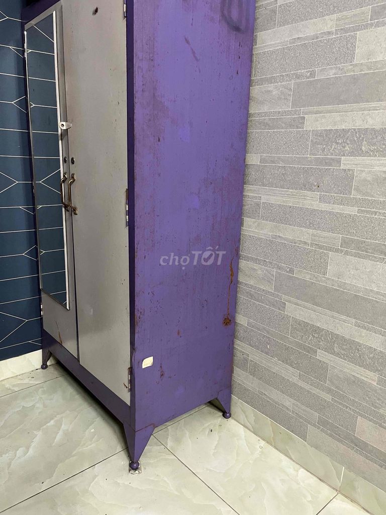 Tủ quần áo sắt 2 cánh có gương. Mua bán Tủ, kệ gia đình tại Quận Bình Tân Tp Hồ Chí Minh được đăng bởi Trân  hình 1