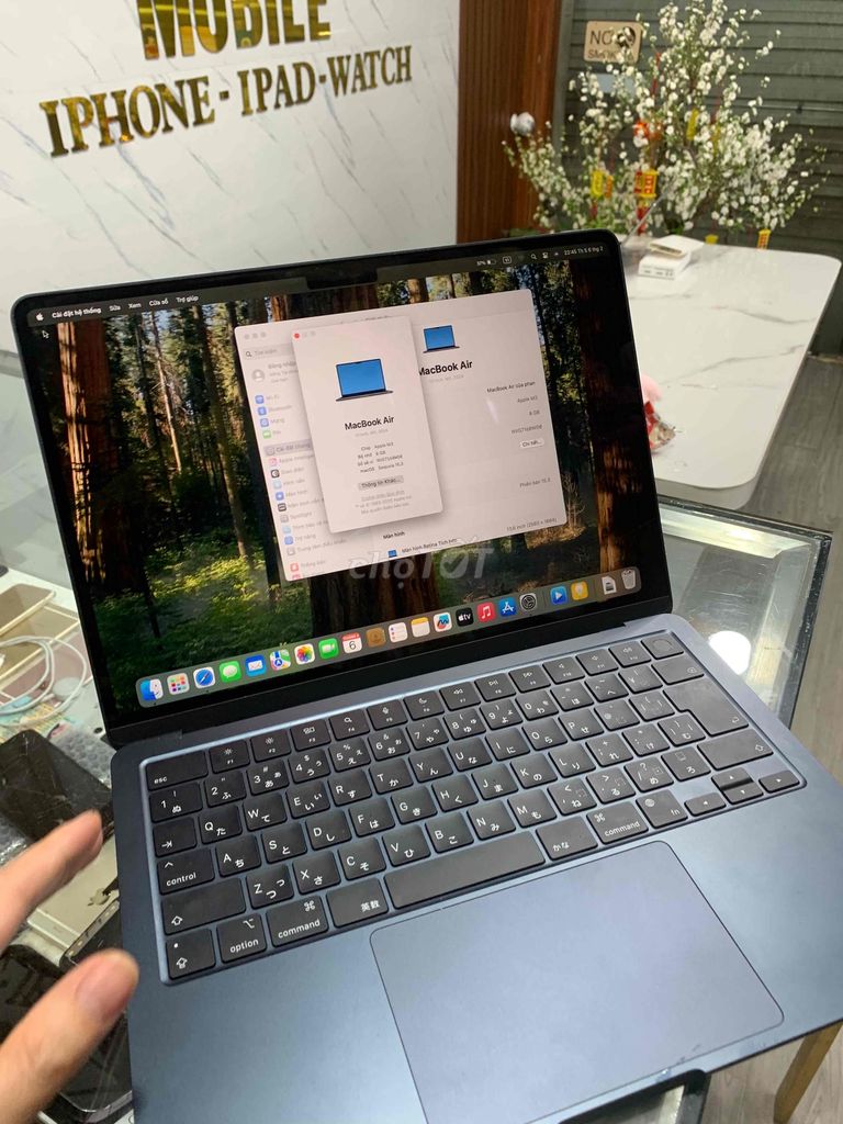 macbook air M3 liknew 8/256g bh 4/2025 pin 100%