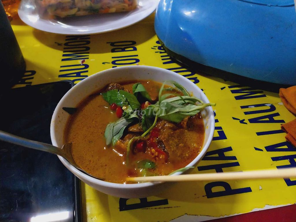 Phá Lấu Bò A Hậu