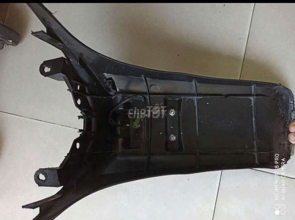 Đuôi vè sau SH Ý Italy SHVN, Dylan Ps@ zin mới 99%. Mua bán Phụ tùng xe tại Quận Tân Bình Tp Hồ Chí Minh được đăng bởi  37A Hồng lạc phường 10 Quận Tân Bình  hình 5