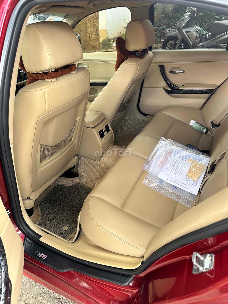 BMW 3 Series 2011 320i - 139000 km. Mua bán Ô tô tại Thành phố Buôn Ma Thuột Đắk Lắk được đăng bởi SALON ÔTÔ NGỌC ẨN hình 5