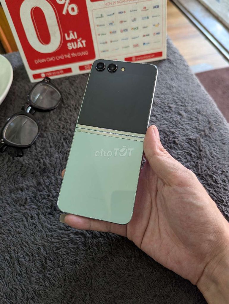 Samsung Galaxy Z Flip 5 VNA 256GB rin áp. Mua bán Điện thoại tại Quận Hải Châu Đà Nẵng được đăng bởi thắng hình 1