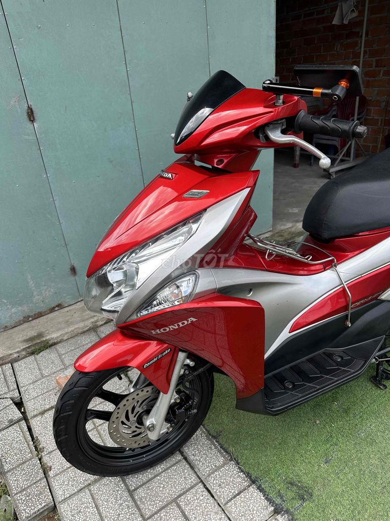 Honda Air Blade odo 38.000 chuẩn máy zin êm. Mua bán Xe máy tại Huyện Thới Lai Cần Thơ được đăng bởi Trường nguyễn hình 5