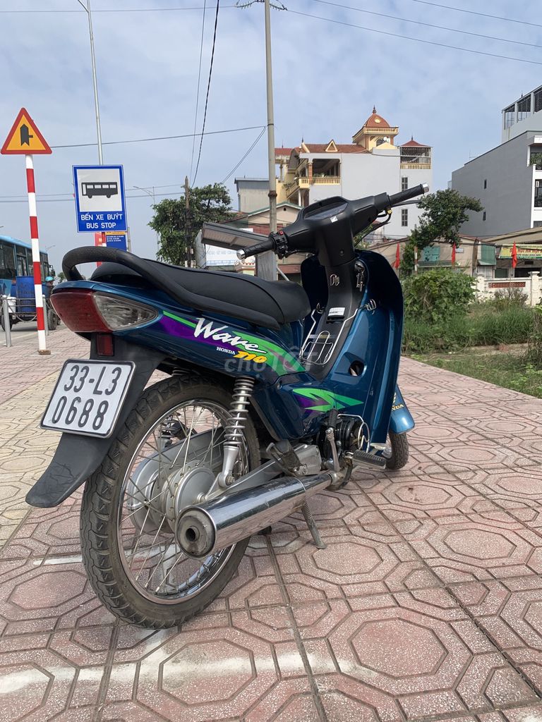 Xe Wave đời 2002 xanh dương dân chơi. Mua bán Xe máy tại Huyện Thanh Oai Hà Nội được đăng bởi Nguyễn Chính Thủy hình 5