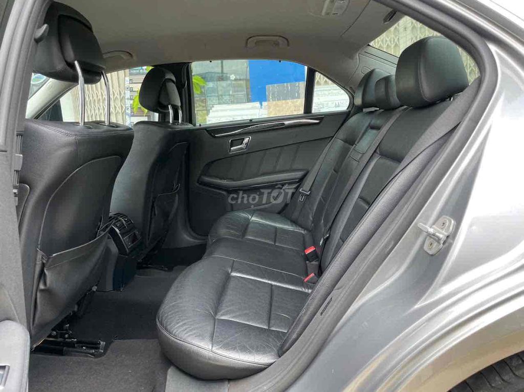 E250 1.8CGi rất mới, cuối 2009 form mới. Mua bán Ô tô tại Thành phố Mỹ Tho Tiền Giang được đăng bởi NGHĨA NHÂN chuyên xe đẹp hình 9