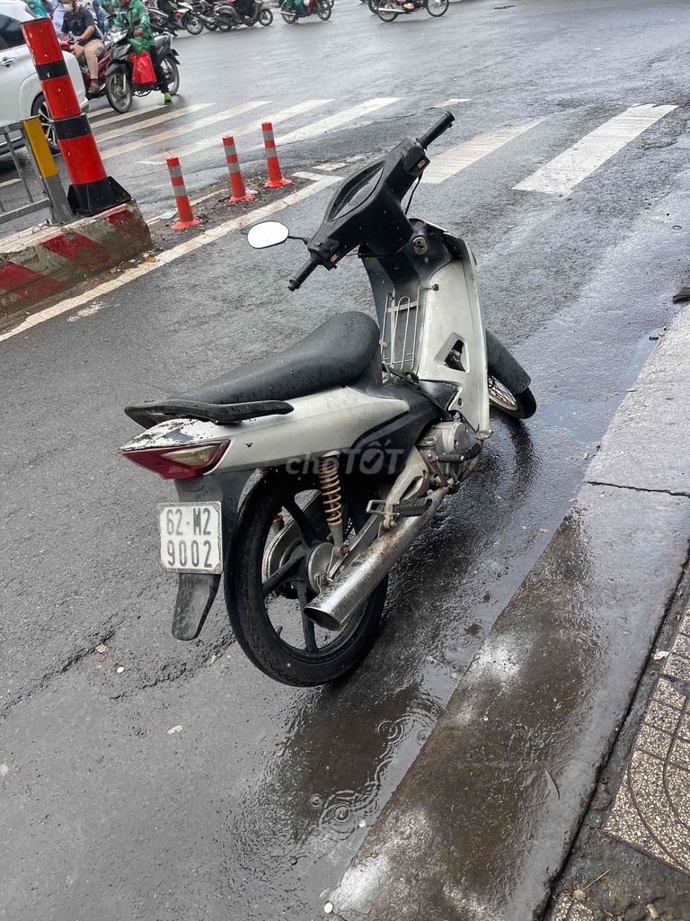 cân bán. Mua bán Xe máy tại Quận 3 Tp Hồ Chí Minh được đăng bởi Thành hình 3